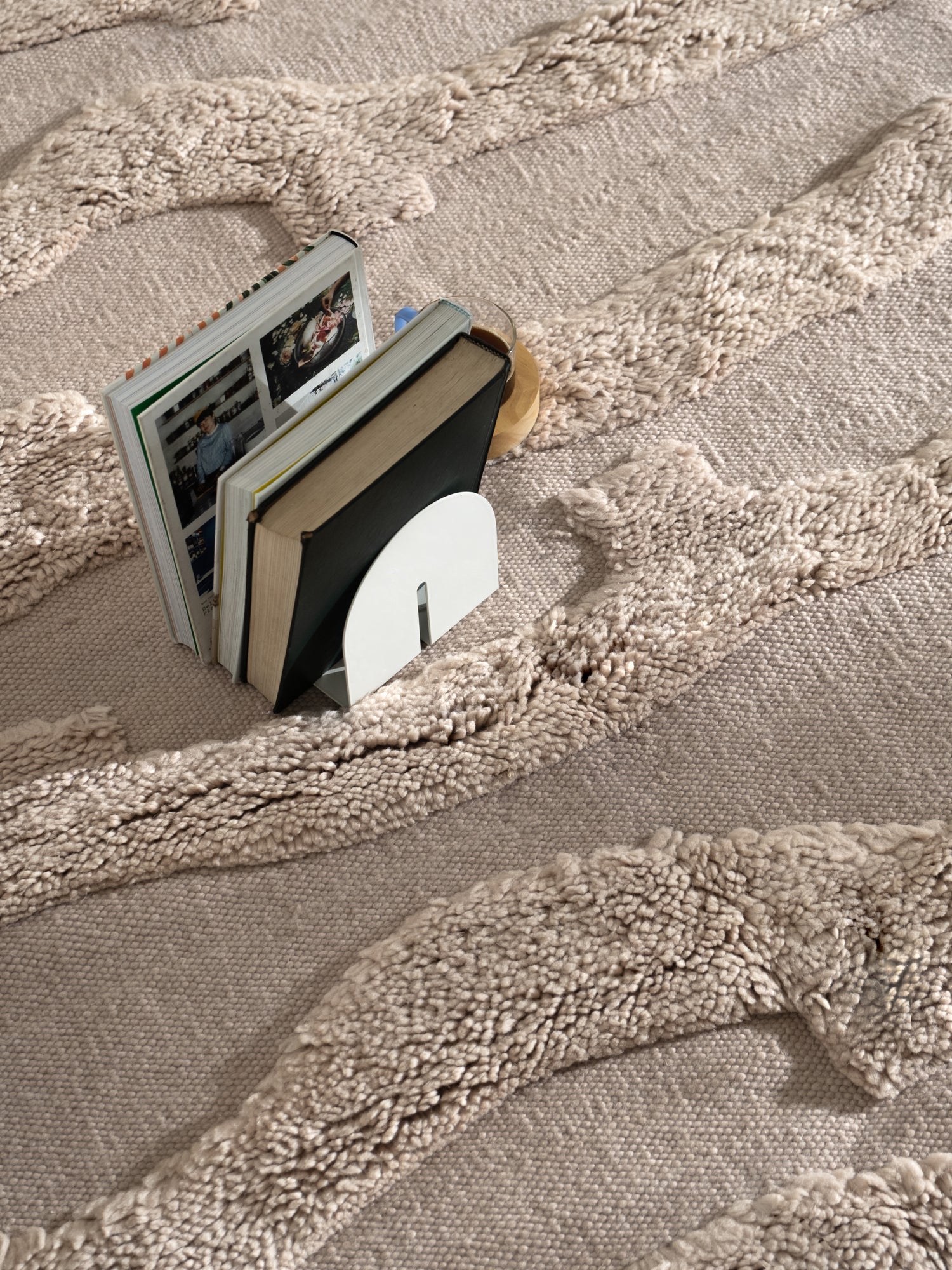 Cradle neutral washable wool handwoven rug